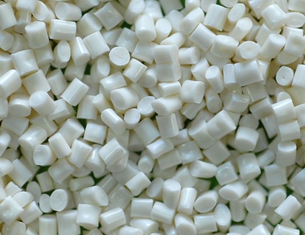 АБС-пластик гранулированный желтый STAREX SD-0150 фото